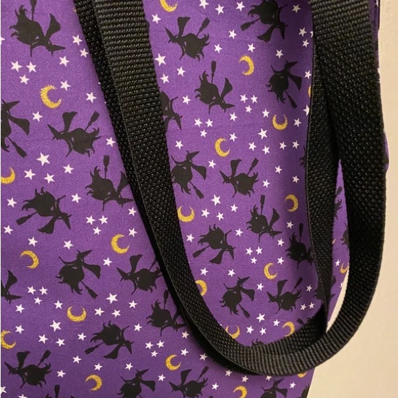 Witchy coffin shaped tote bag - Picture 5 of 5